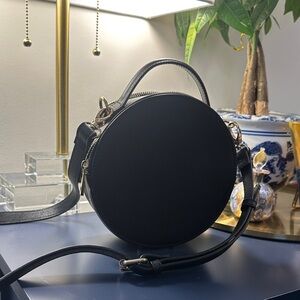 Elegant Parisian, Black Round Crossbody Bag